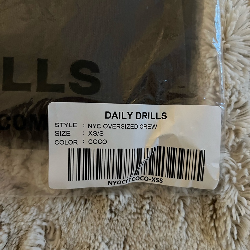 Daily Drills | NYC Oversized Crew in Coco - Picture 3 of 6